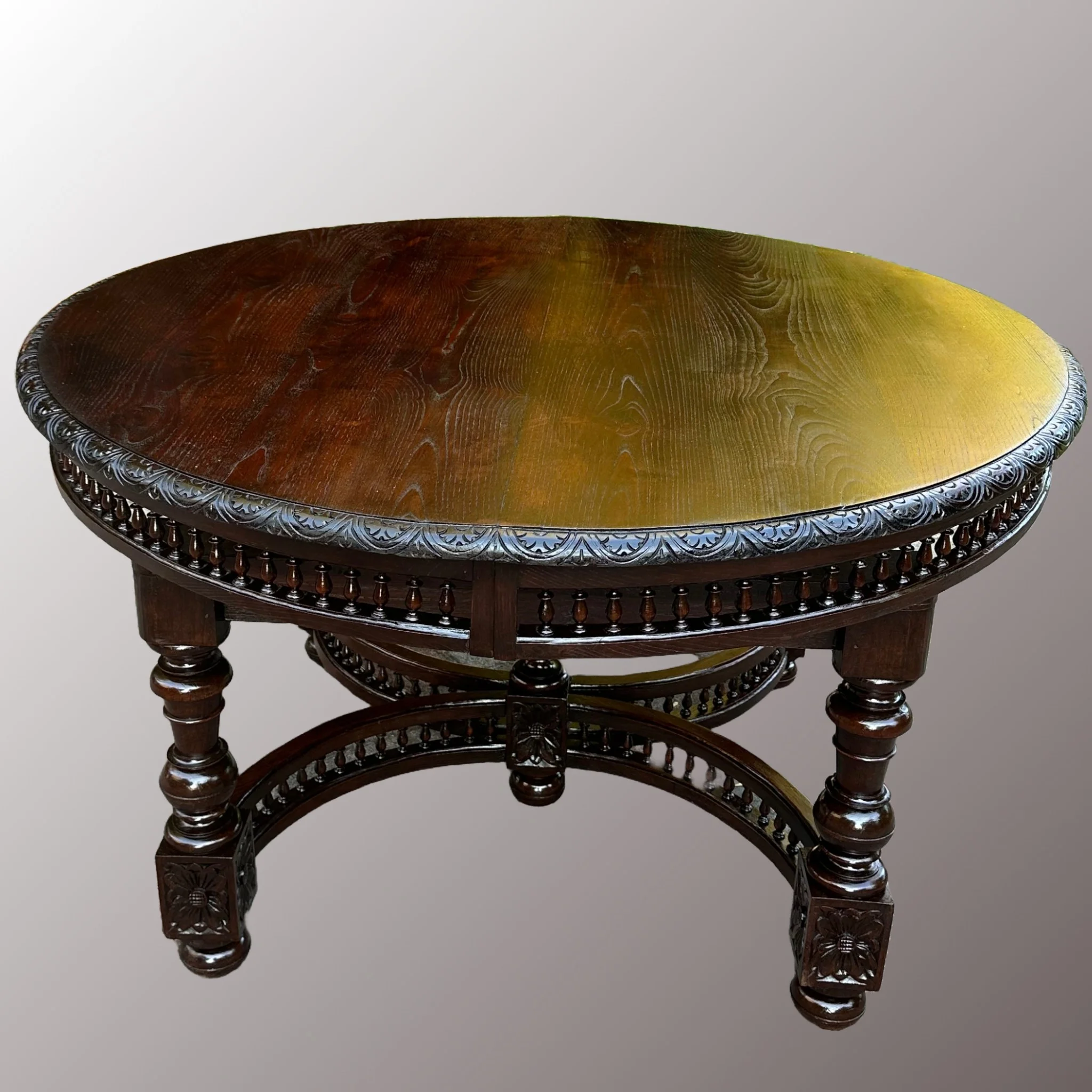 Restaurált Breton stílusú étkezőasztal