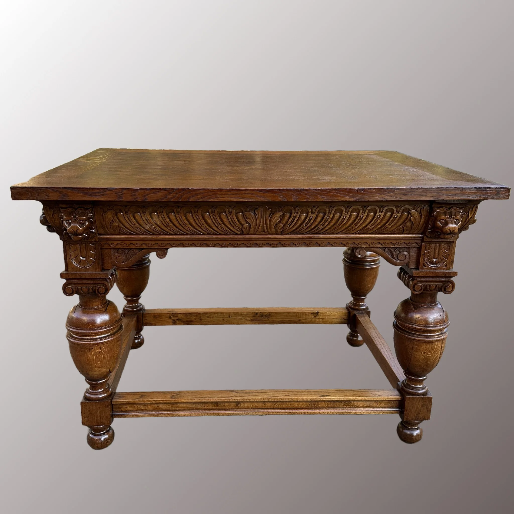 Hasonló termék: Historizáló étkezőasztal