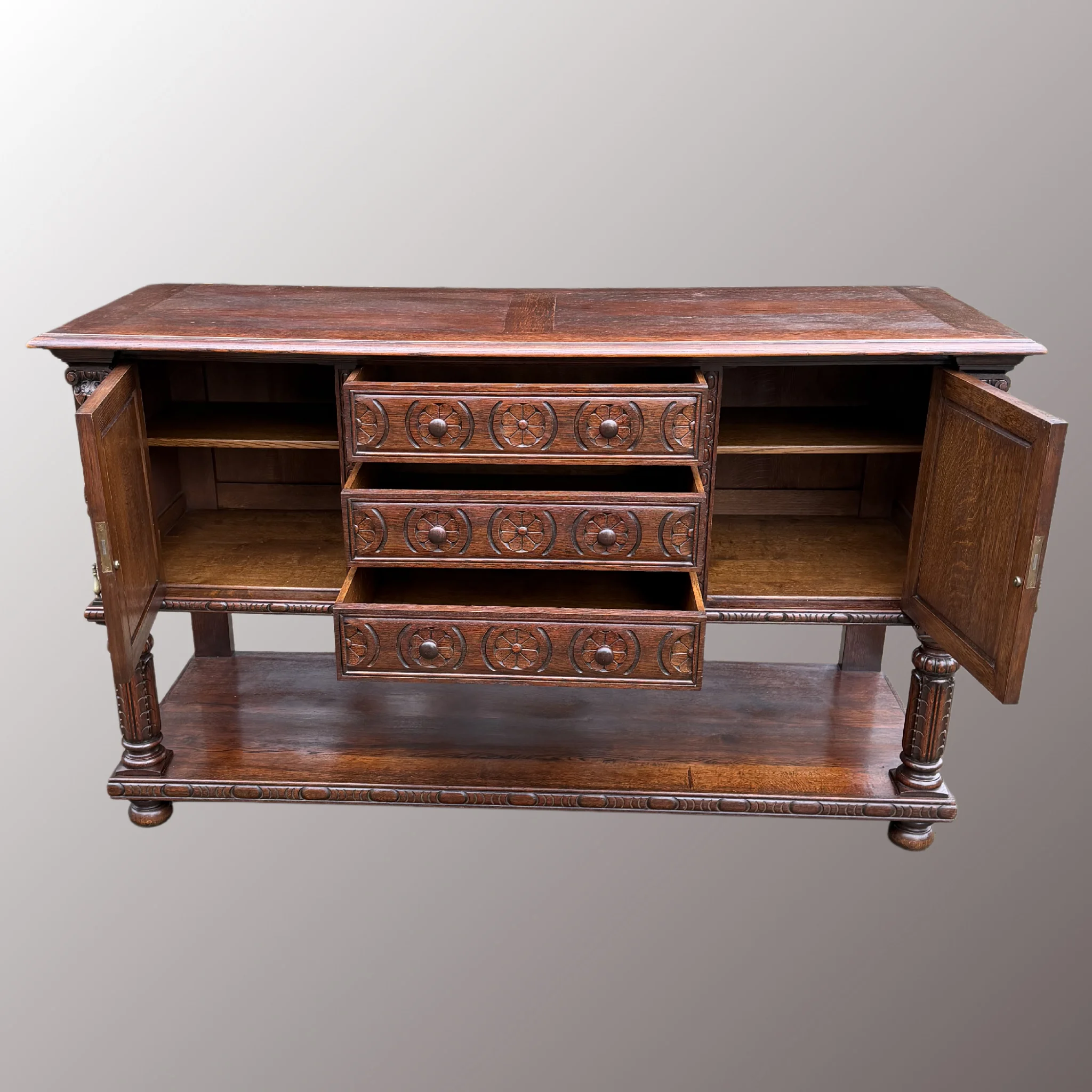 Historizáló flamand komód - 4. nézet