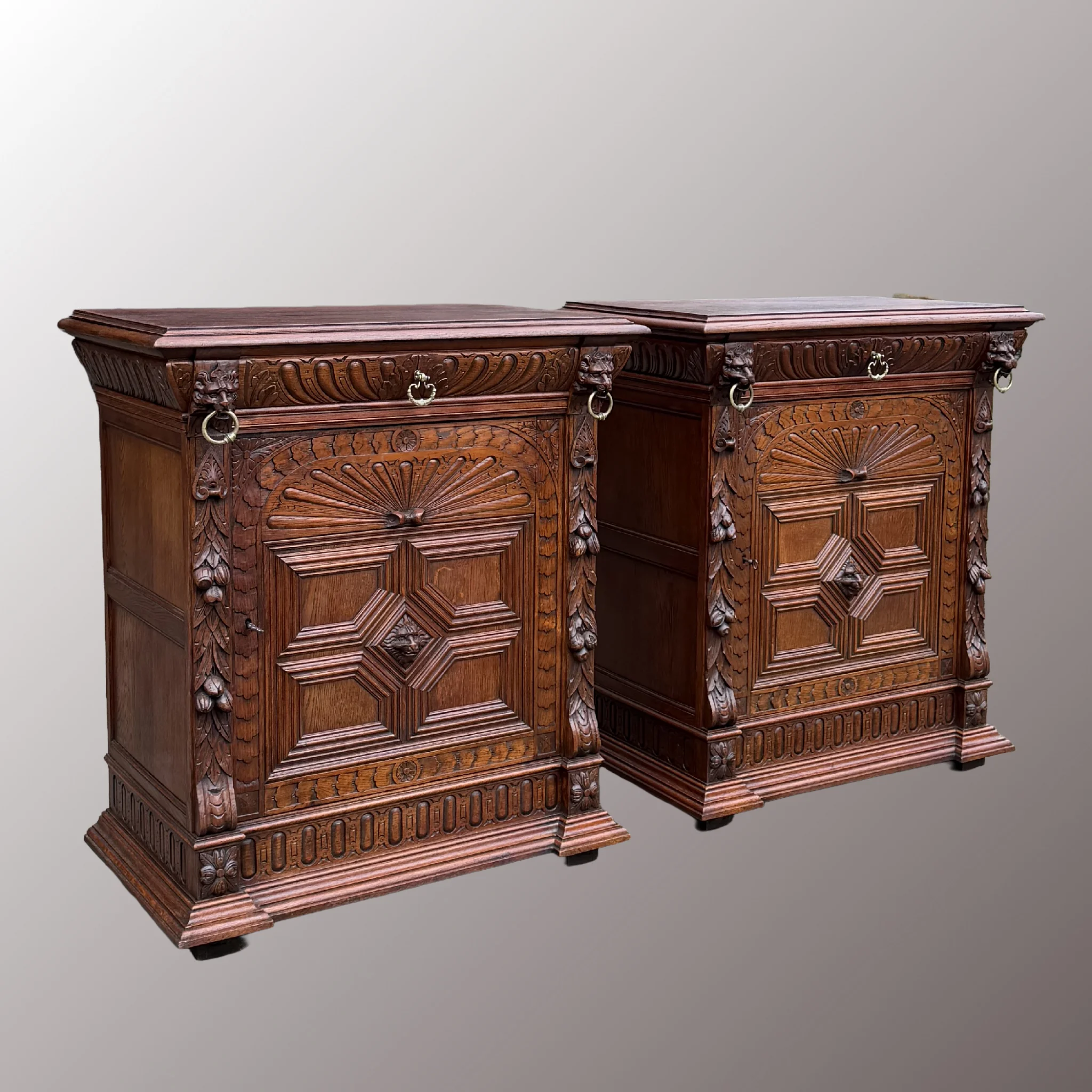 Historizáló komódpáros - 2. nézet