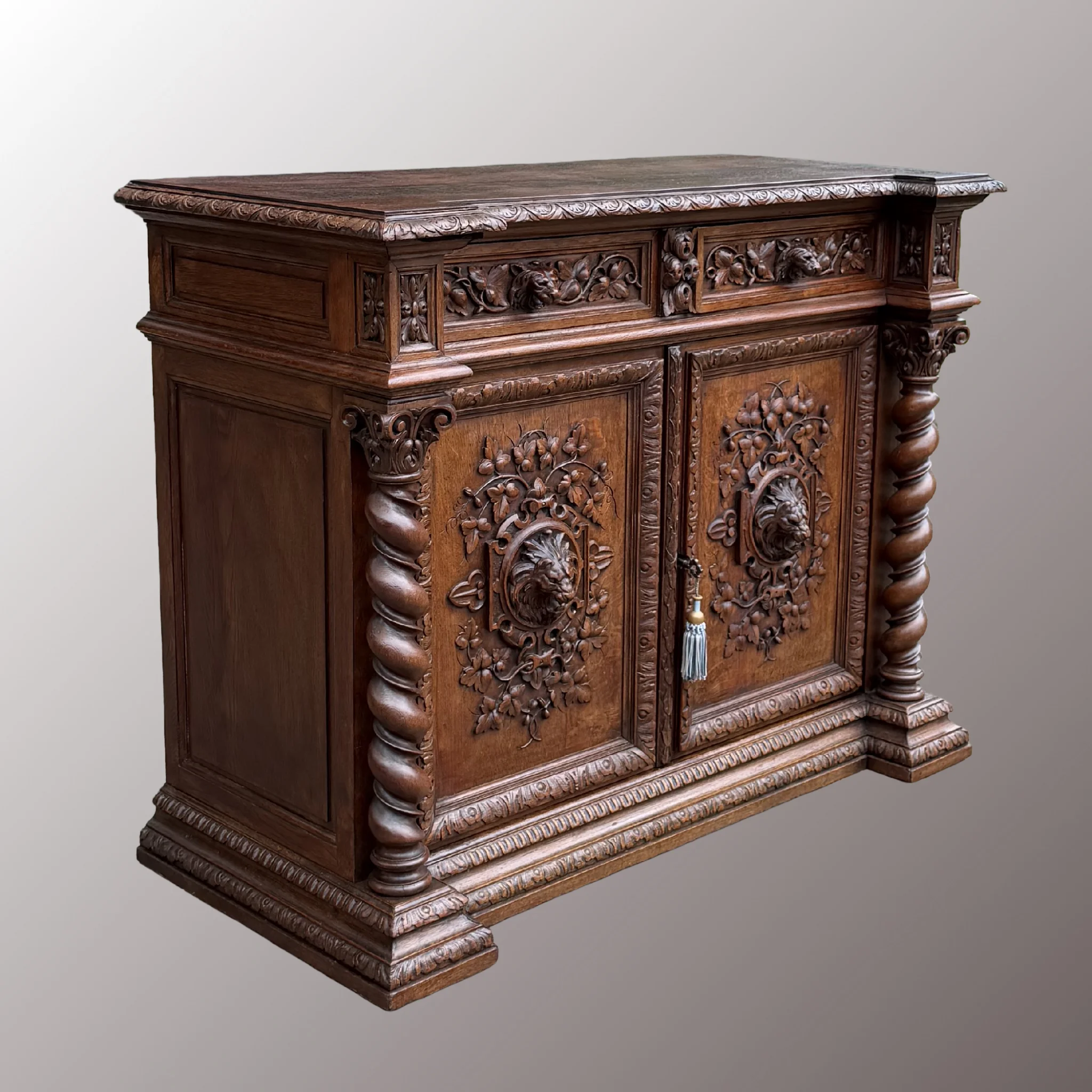 Neoreneszánsz komód - 3. nézet