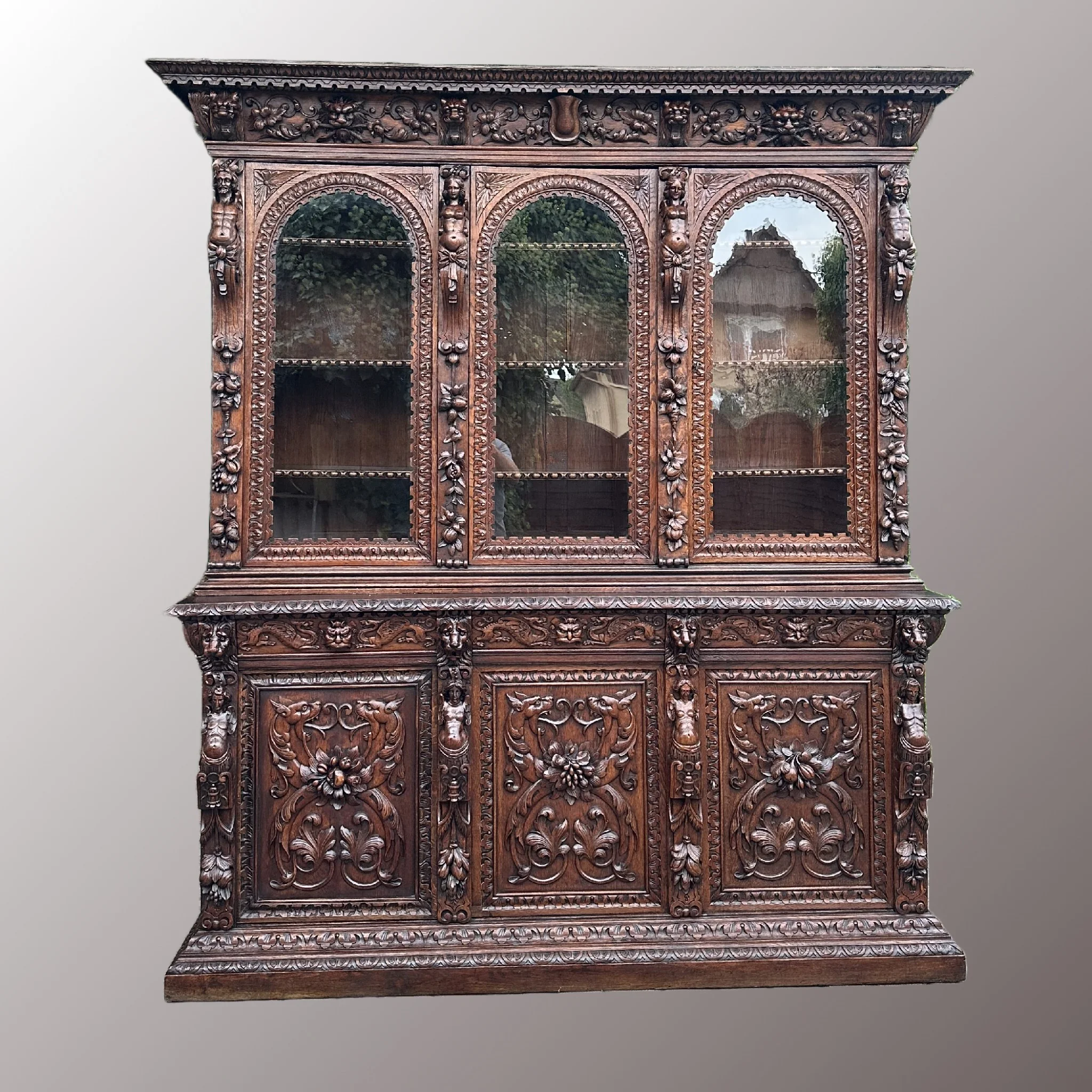 Hasonló termék: Neoreneszánsz könyvesszekrény