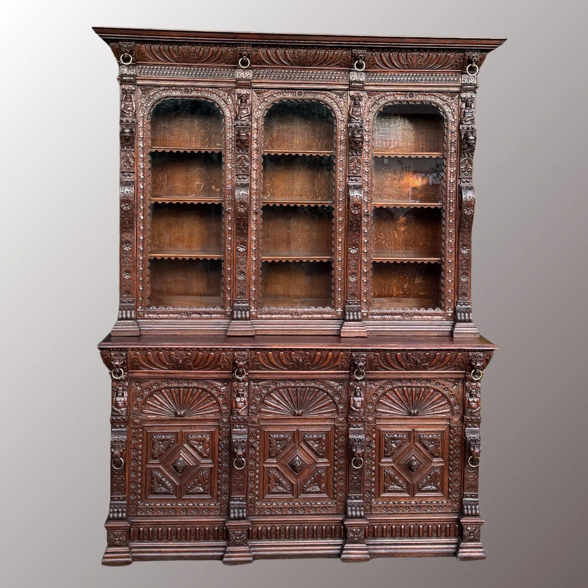 Restaurált Neoreneszánsz könyvesszekrény