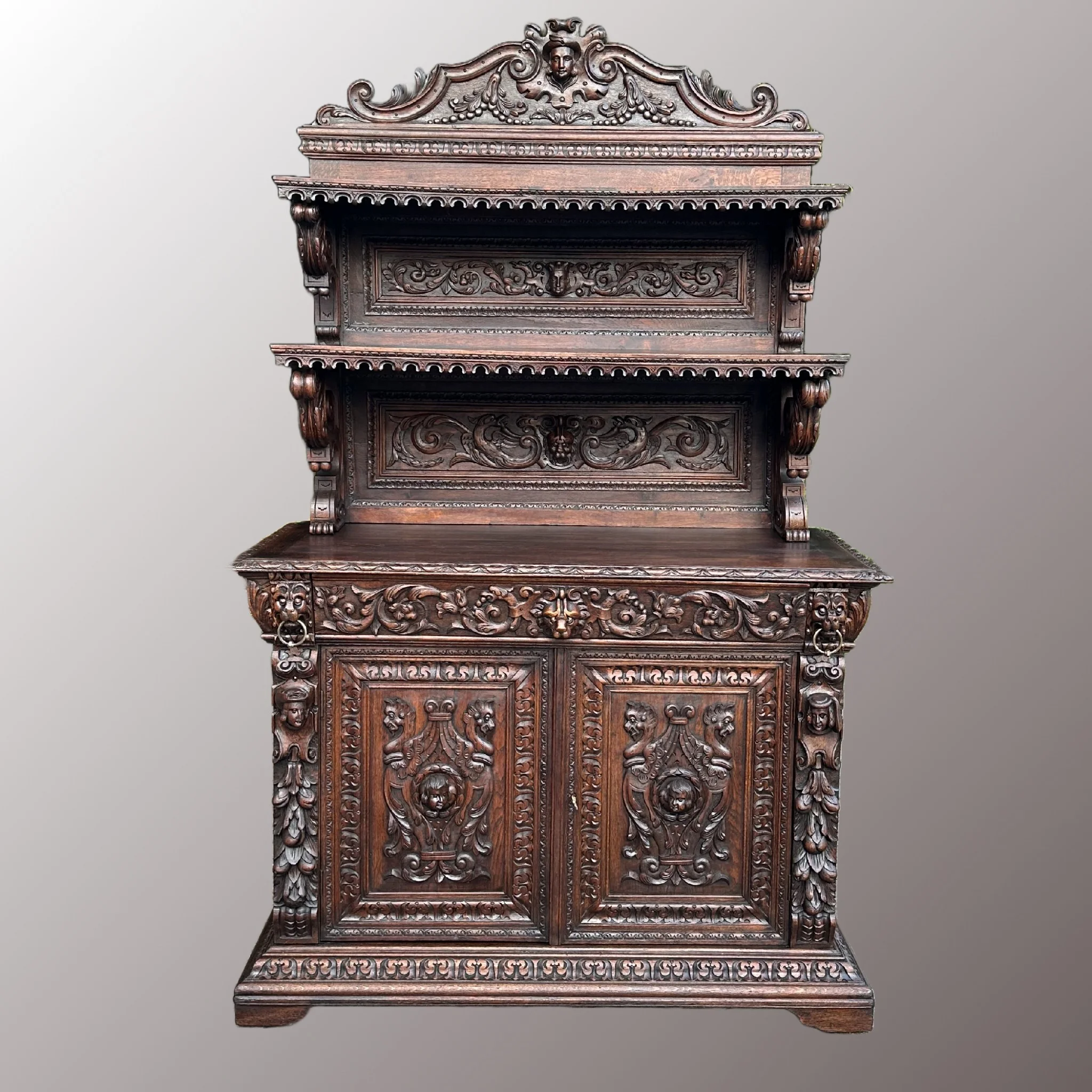 Restaurált Neoreneszánsz pohárszék