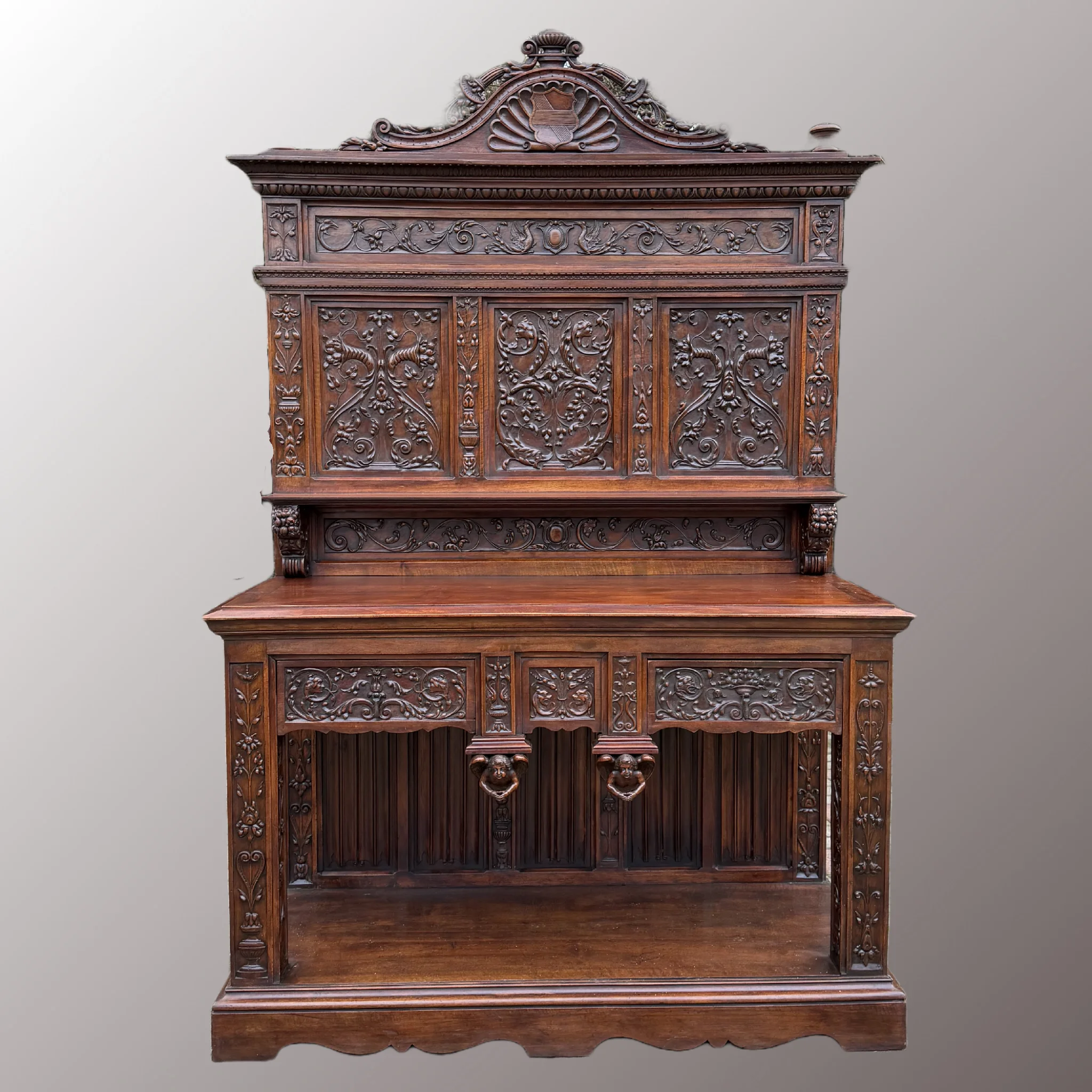 Restaurált Neoreneszánsz pohárszék