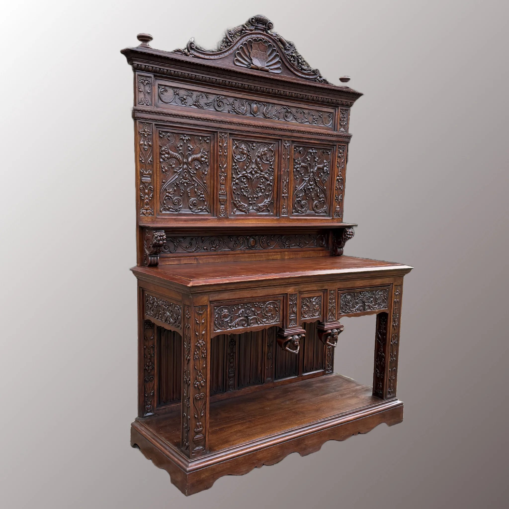 Neoreneszánsz pohárszék - 2. nézet