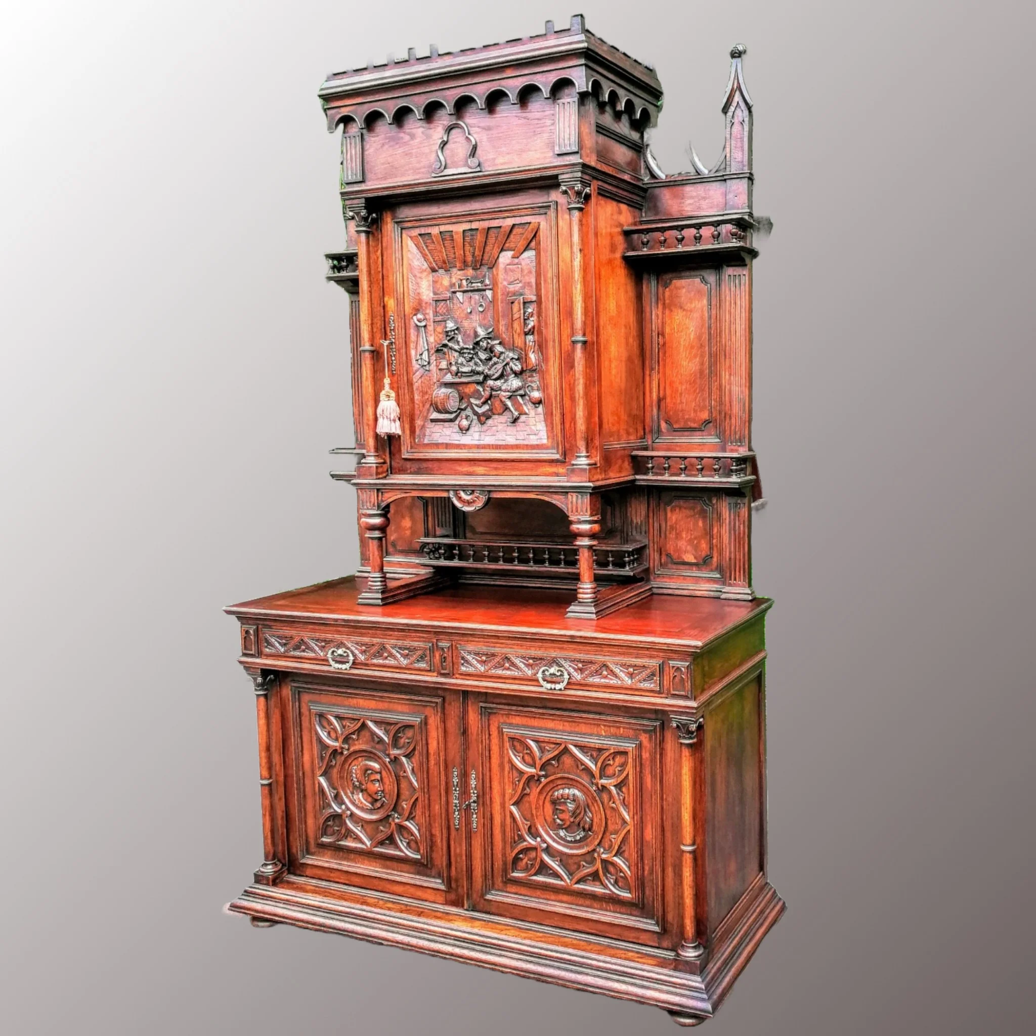 Historizáló tálalószekrény - 4. nézet