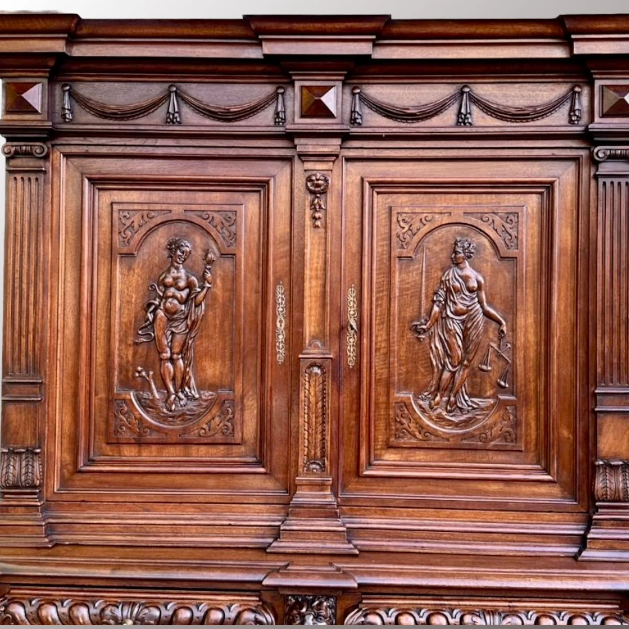 Neoreneszánsz szekrény - 5. nézet