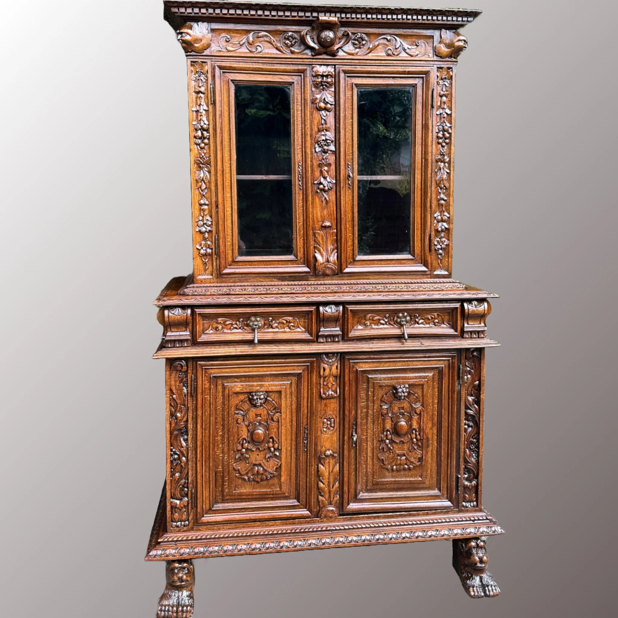 Restaurált Neoreneszánsz tálalószekrény