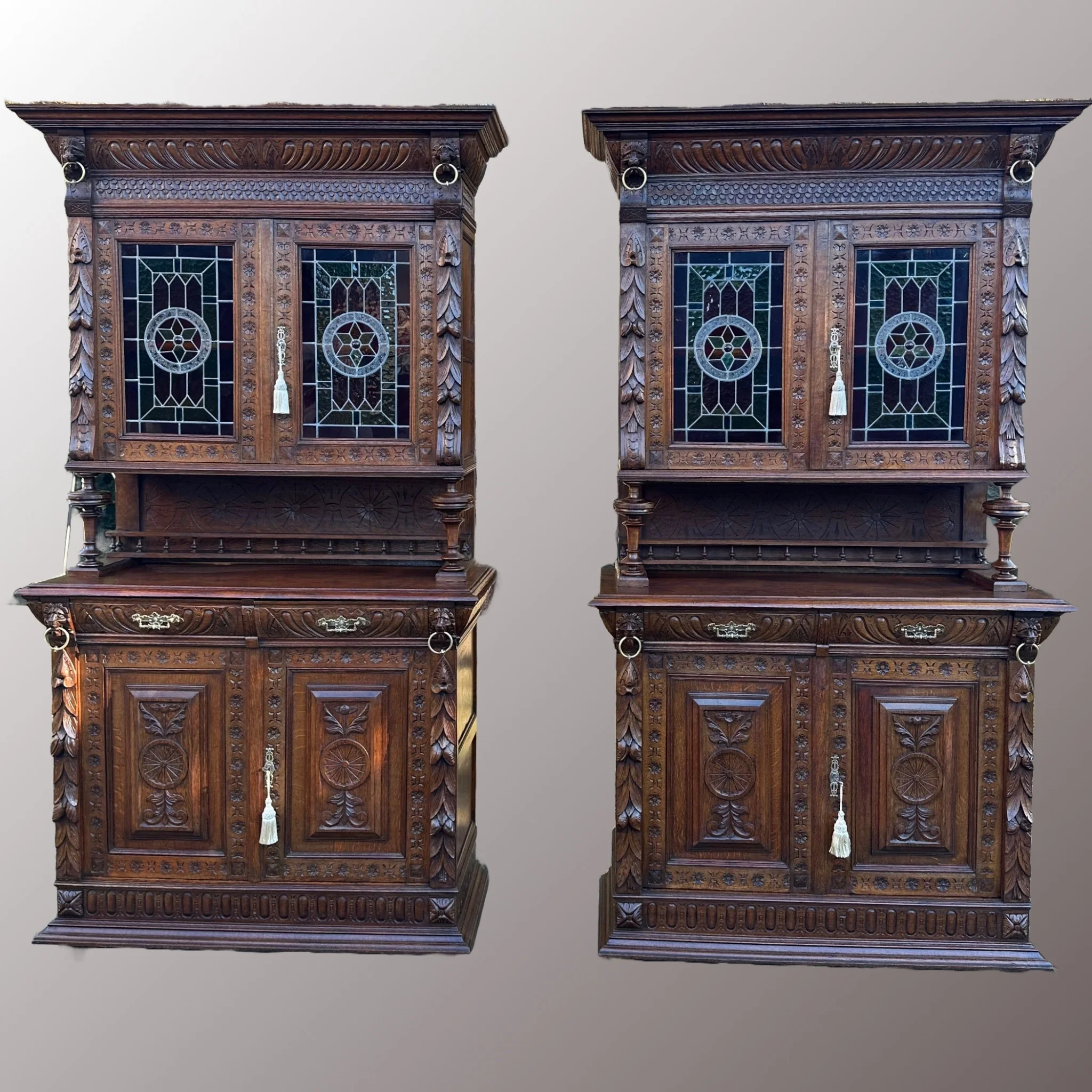 Restaurált Neoreneszánsz tálalószekrény páros