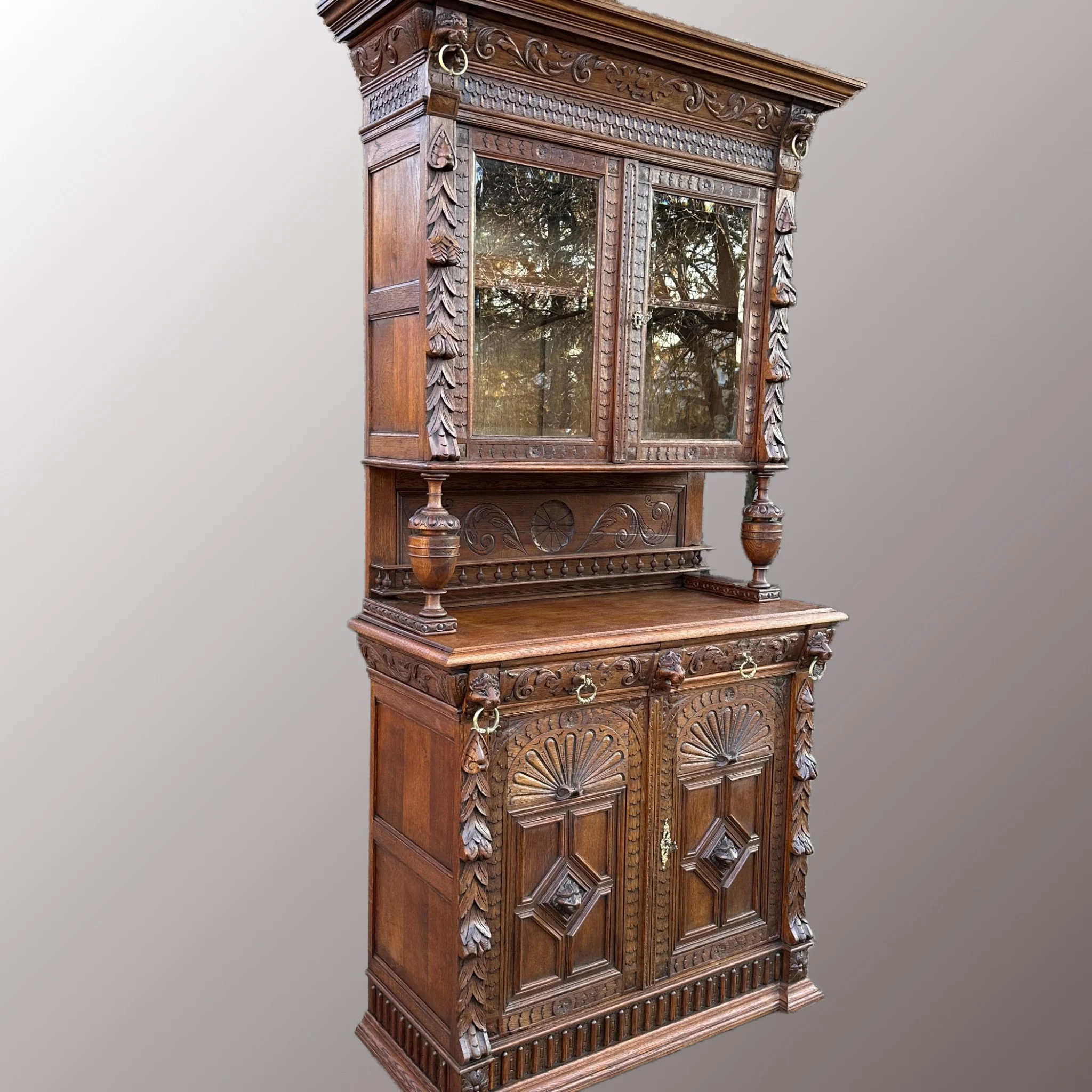 Restaurált Neoreneszánsz tálalószekrény