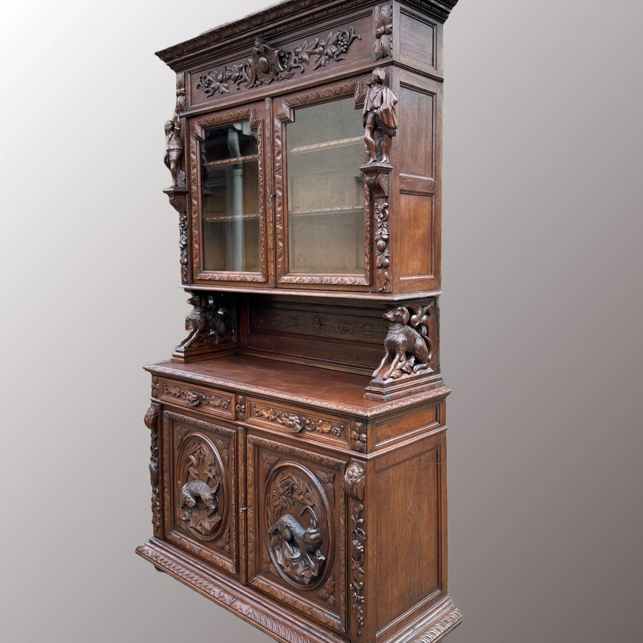 Neoreneszánsz tálalószekrény - 3. nézet