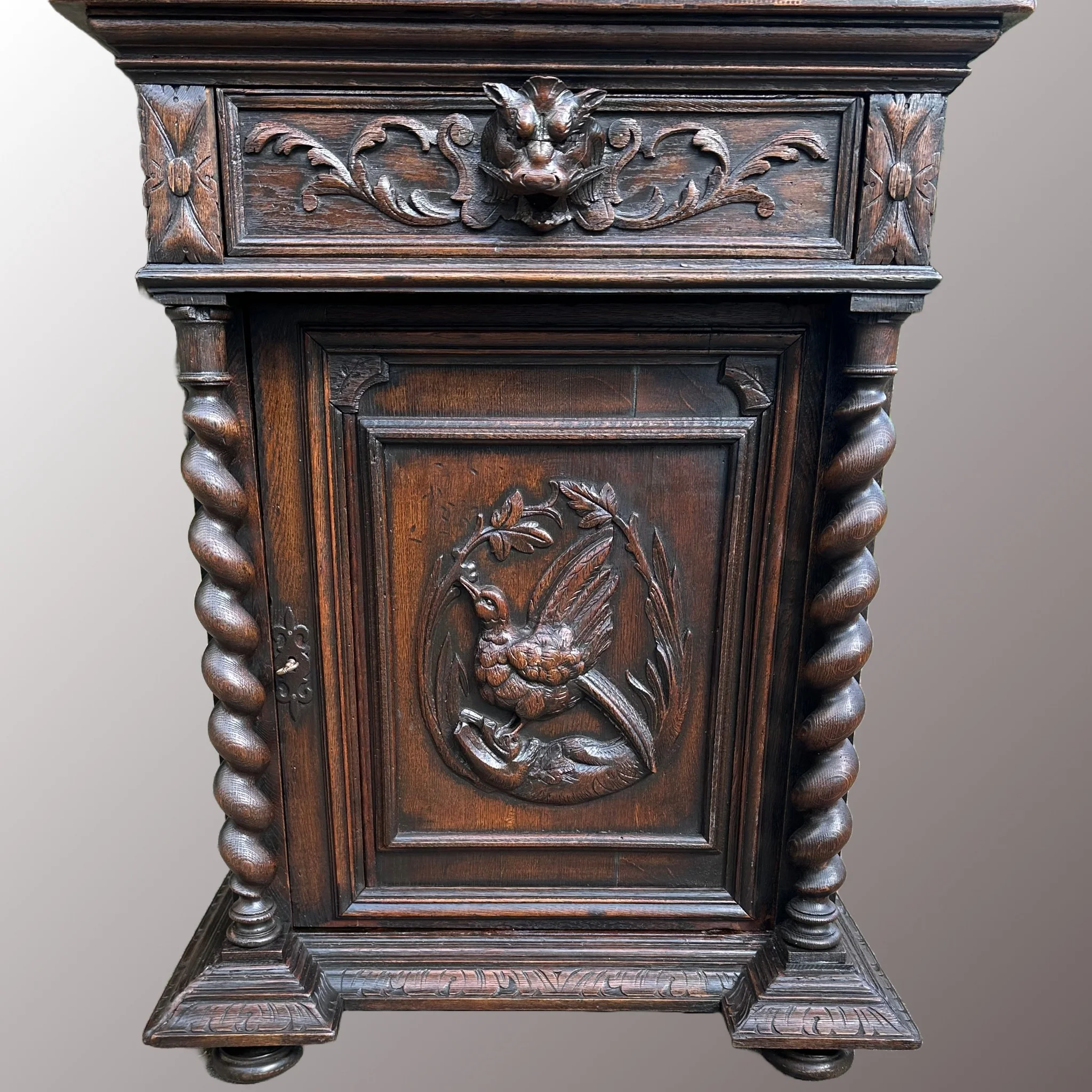 Neoreneszánsz szekrény - 4. nézet