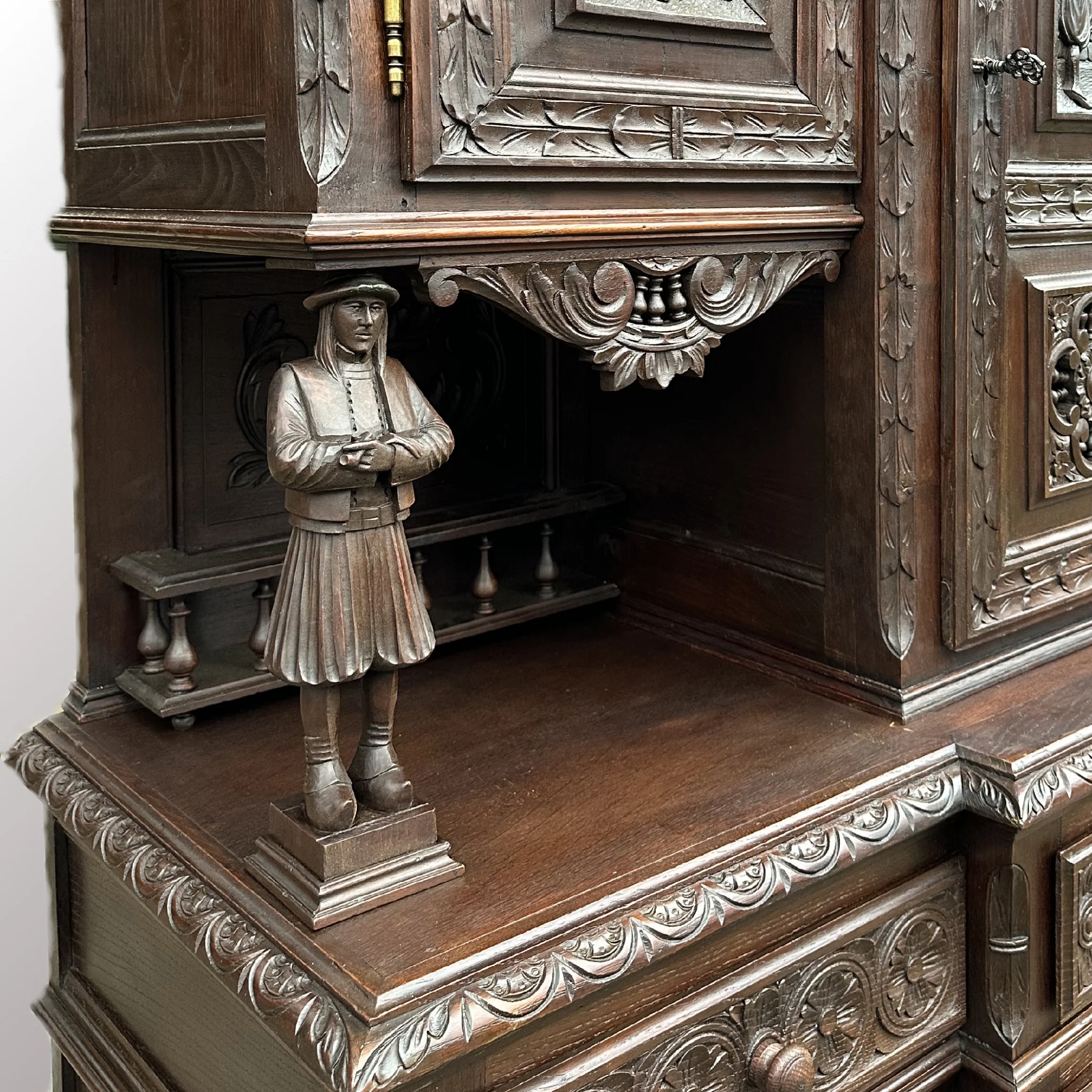 Breton tálalószekrény - 8. nézet