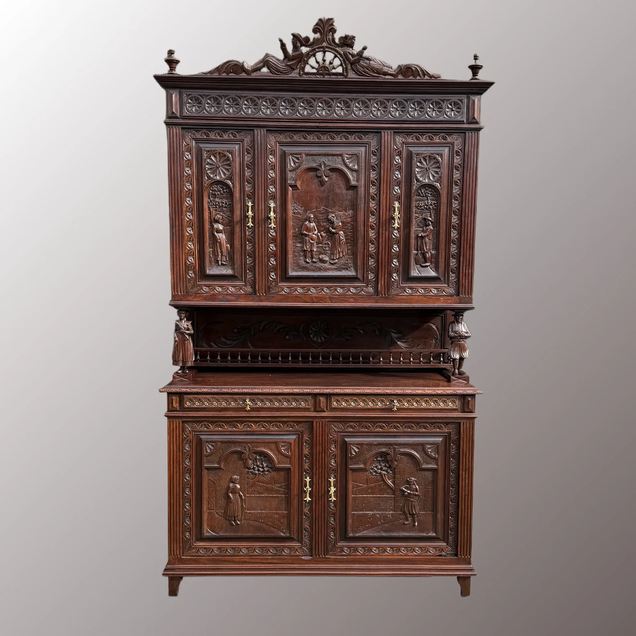 Restaurált Breton tálalószekrény