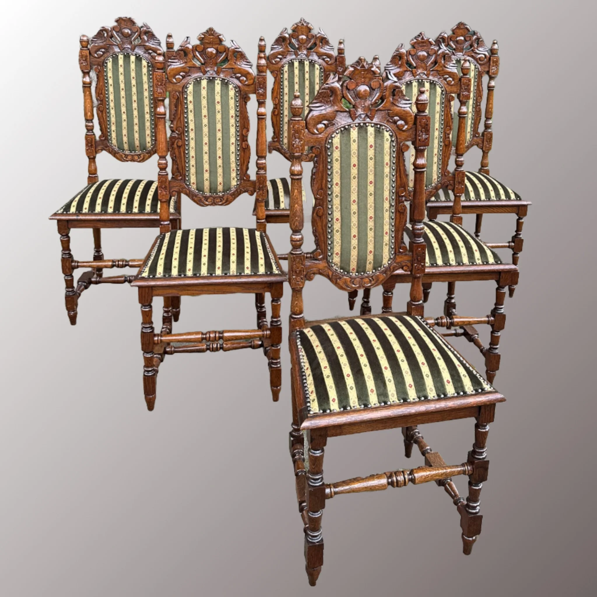 Restaurált Neoreneszánsz székek