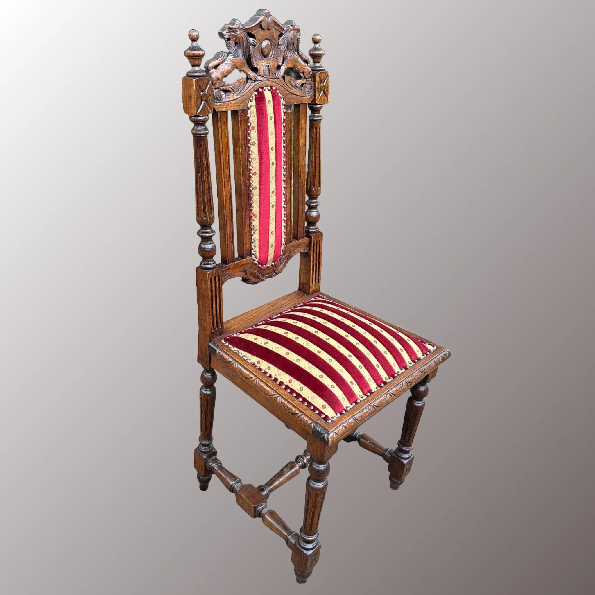 Restaurált Historizáló szék