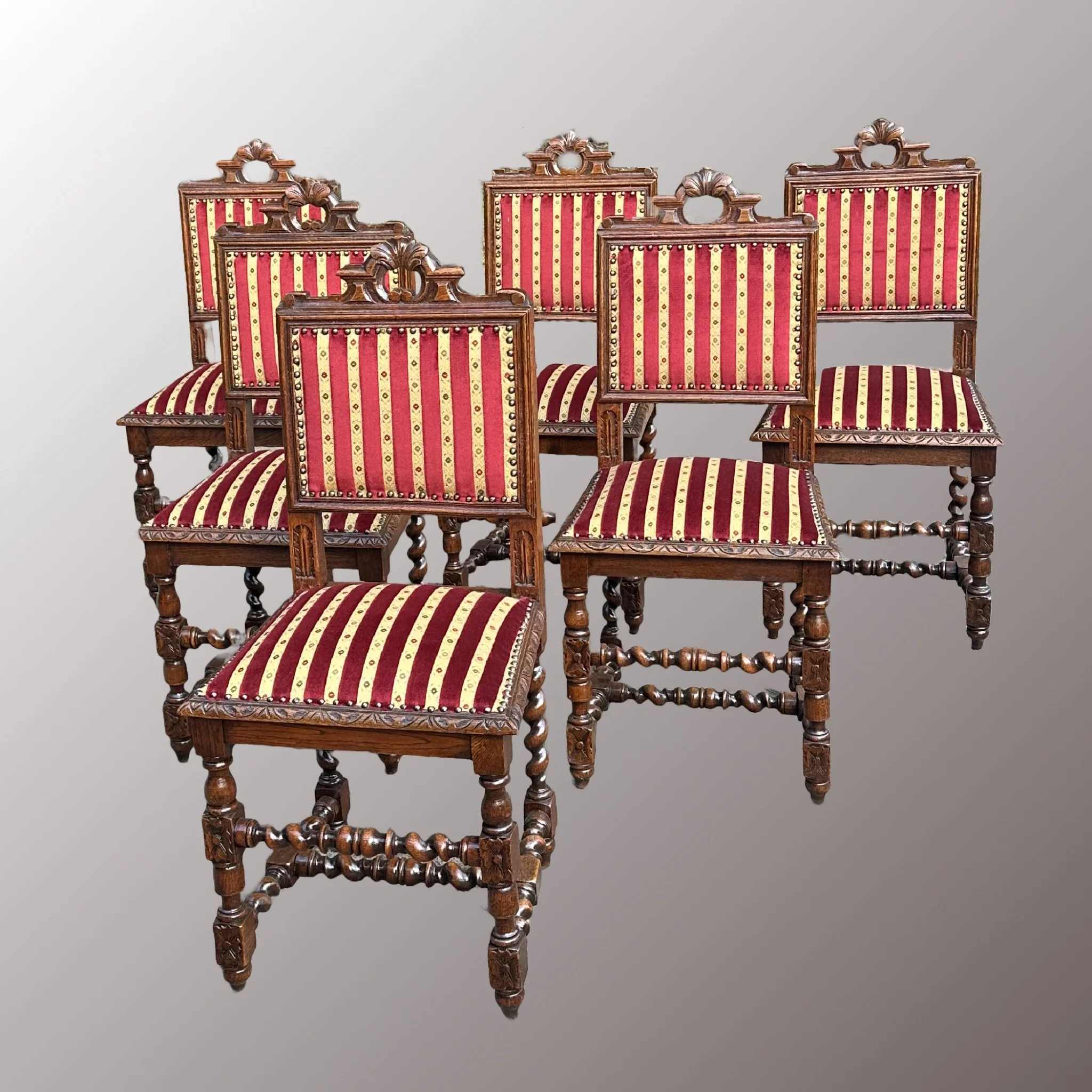 Neoreneszánsz székek a 19. századból - 2. nézet