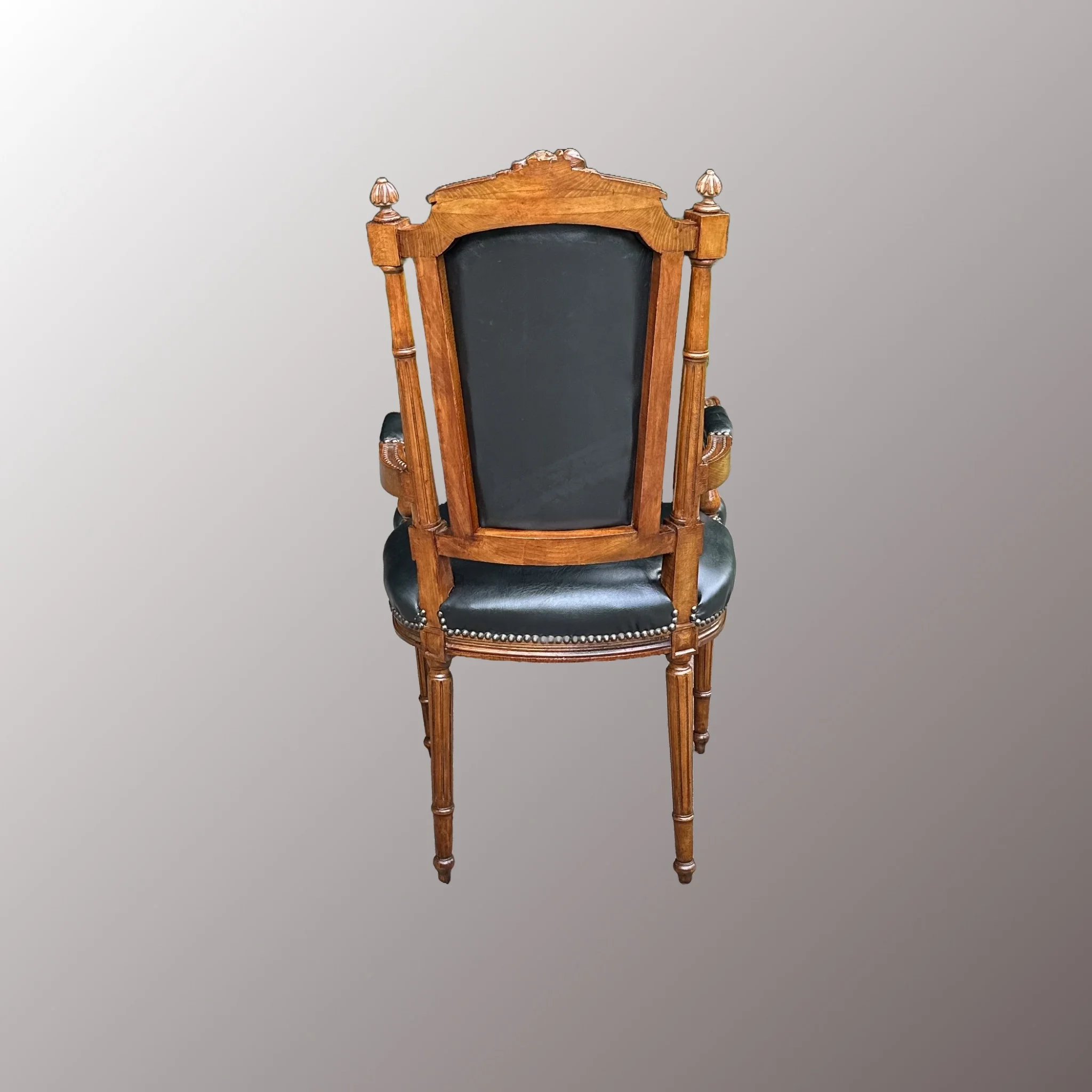 Lajos stílusú karosszék - 4. nézet