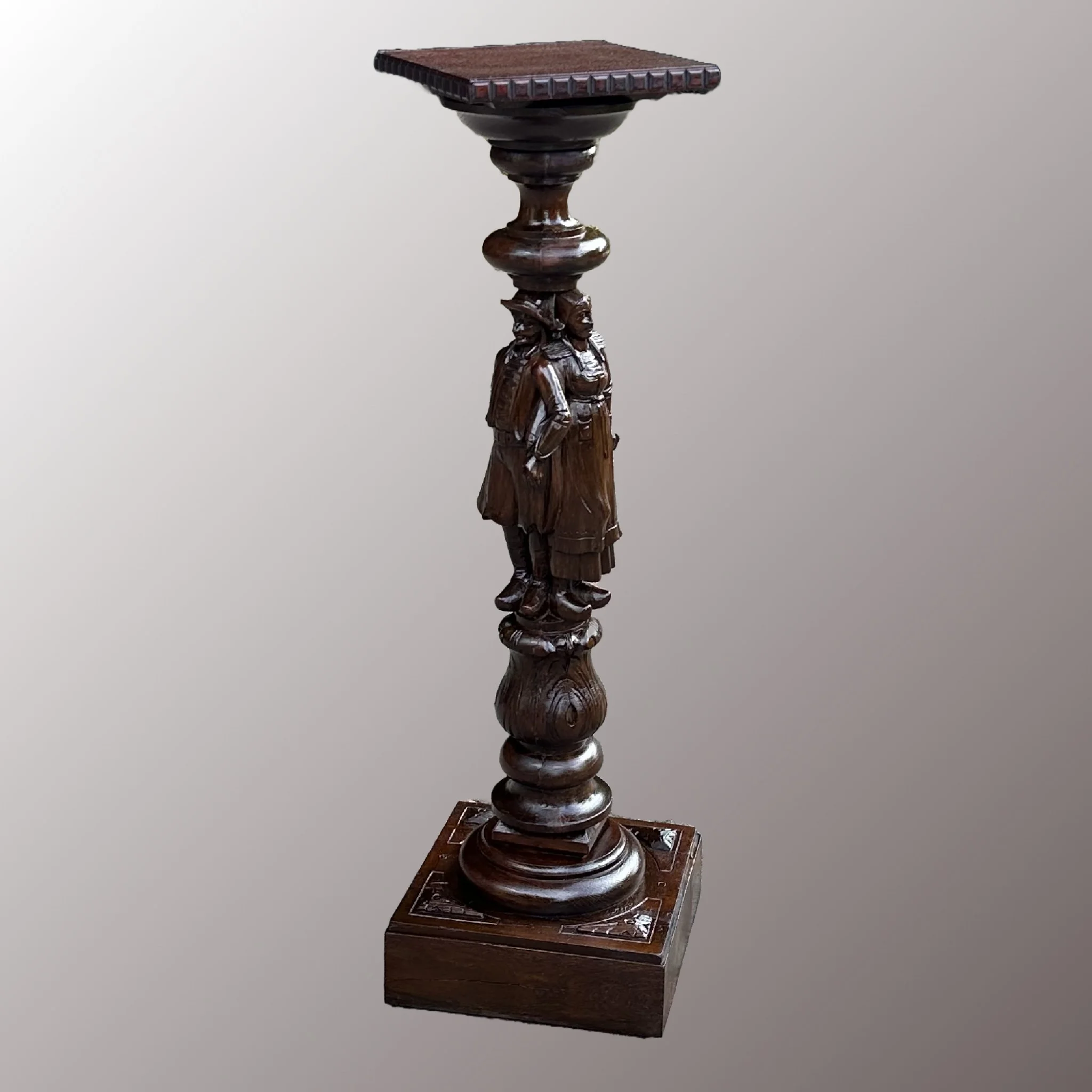 Háromalakos posztamens - 3. nézet